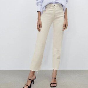 SO COMFY ** Old Navy High Rise O.G. Straight - Sz 10 Petite in Cream